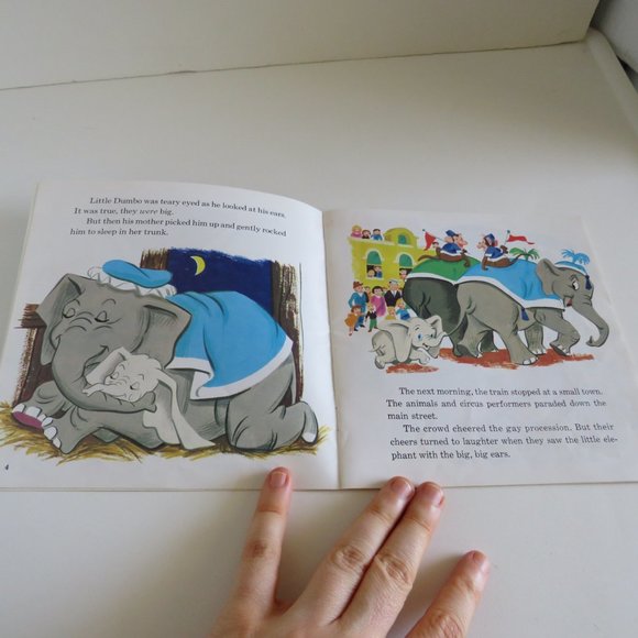 DISNEY Dumbo Book & Pinocchio Cassette Tape & USB Flash Drive with MP3 F… - Picture 5 of 13